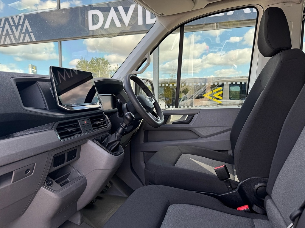 Volkswagen Crafter Cr35 Tdi 140Ps High Roof Van Commerce Mwb White #14