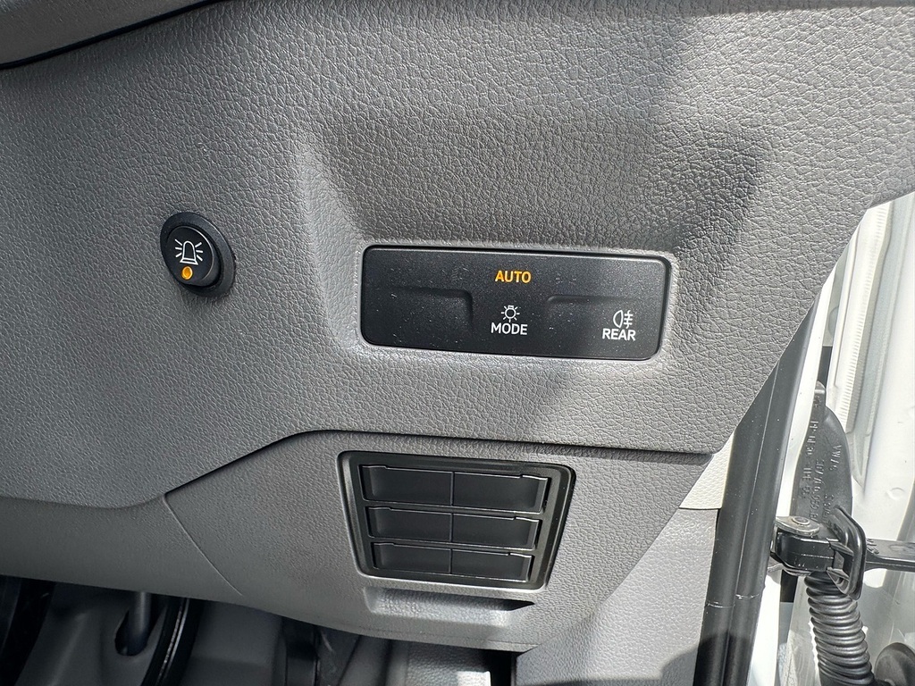 Volkswagen Crafter Cr35 Tdi 140Ps High Roof Van Commerce Mwb White #25