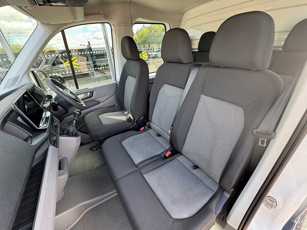 Volkswagen Crafter Tdi 140Ps Cr35 Commerce 7 Seat Double Crew Cab Tip White #6