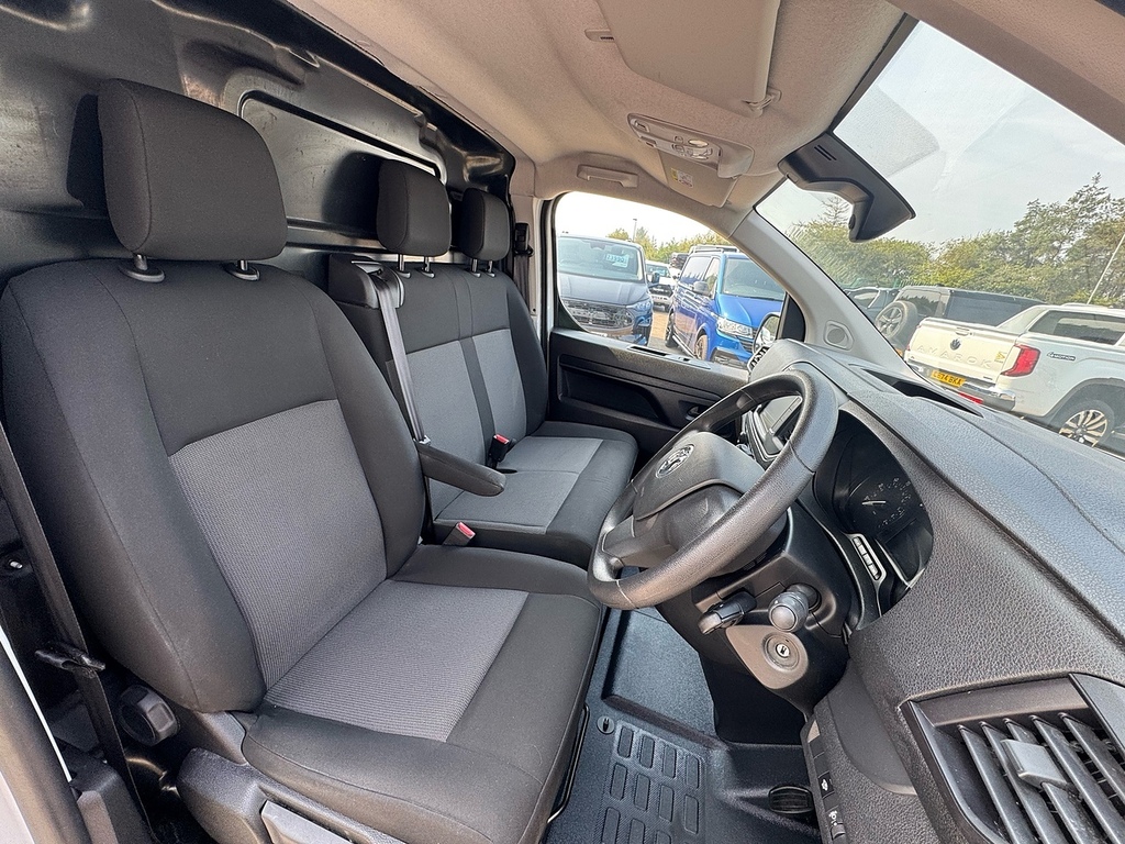 Vauxhall Vivaro 50Kwh Combi Lwb 9 Seat, 11Kw Charger Black #25