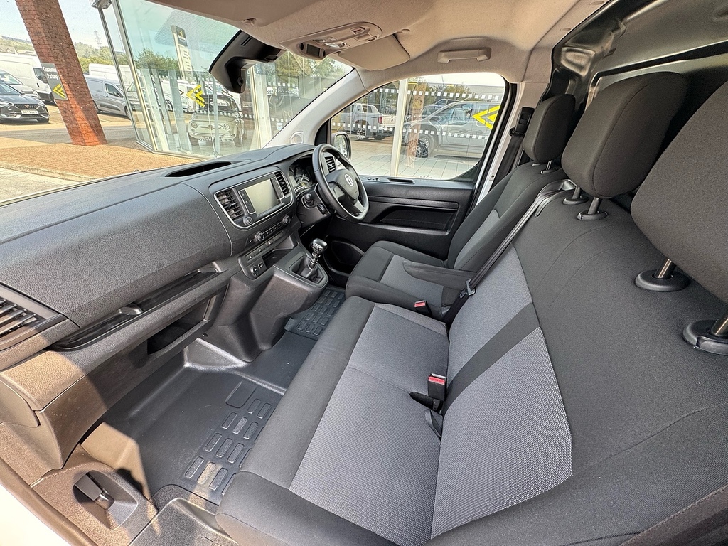 Vauxhall Vivaro 50Kwh Combi Lwb 9 Seat, 11Kw Charger Black #21