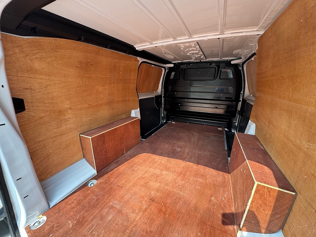 Vauxhall Vivaro 50Kwh Combi Lwb 9 Seat, 11Kw Charger Black #18