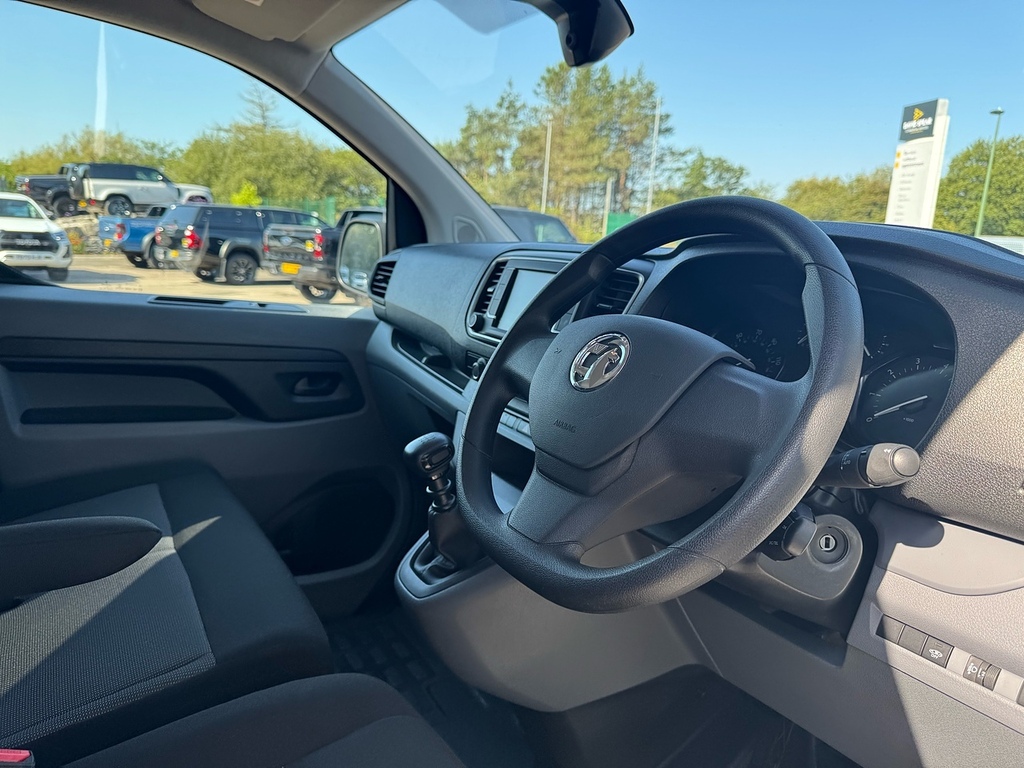 Vauxhall Vivaro Turbo D 2900 Dynamic 100Ps With No Vat, Air Con, R White #5