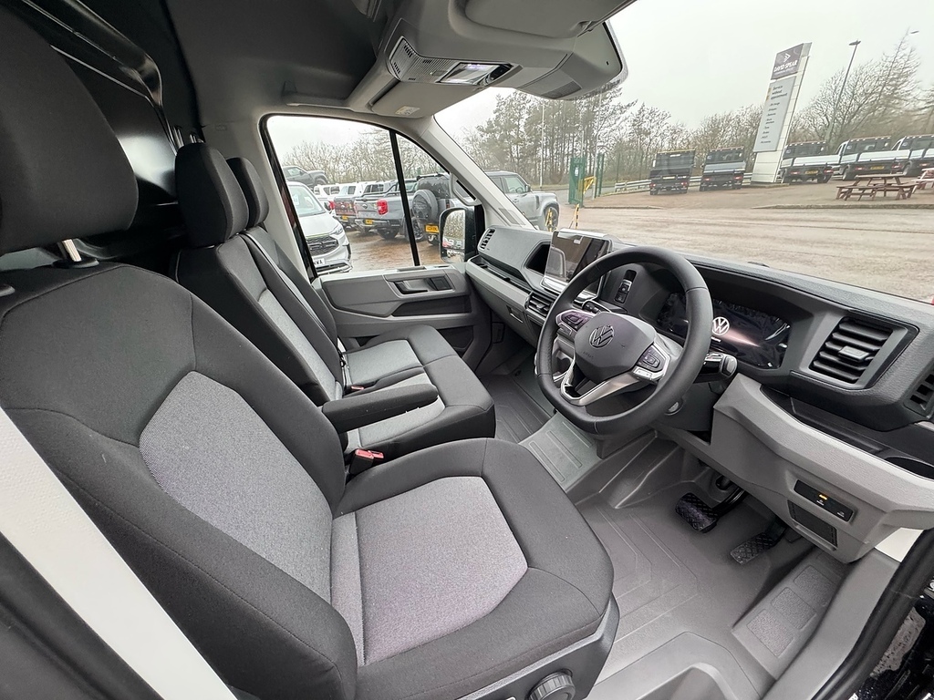 Volkswagen Crafter Cr35 Mwb Fwd 2.0 Tdi 140Ps Commerce Plus High Roof #9