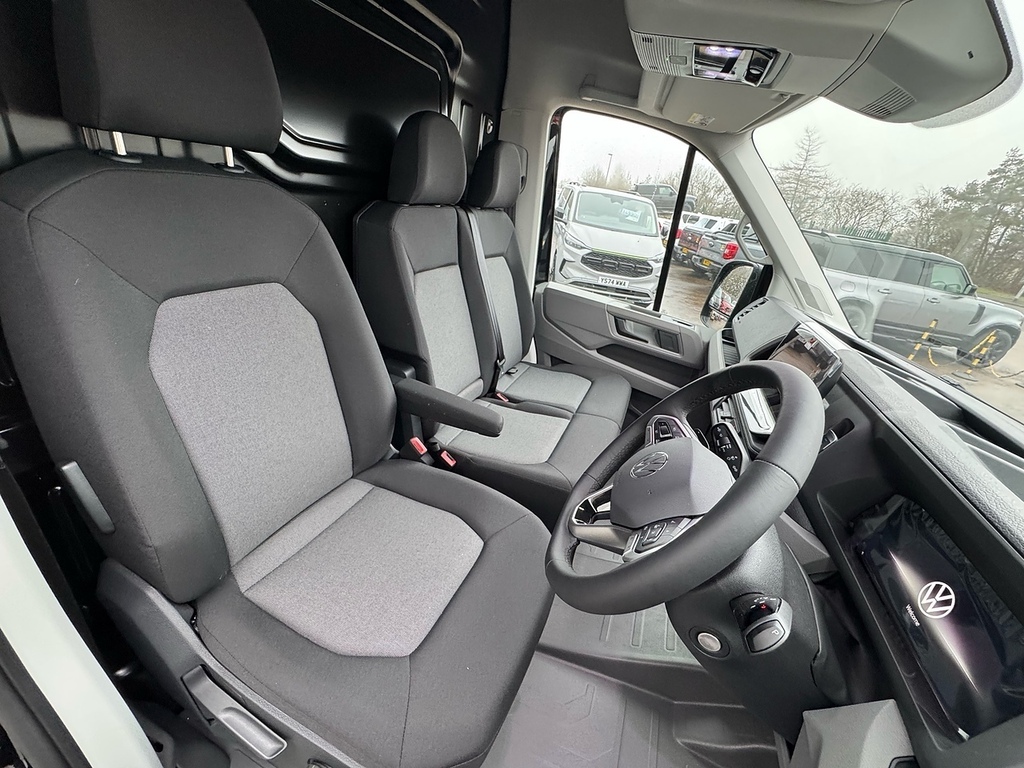Volkswagen Crafter Cr35 Mwb Fwd 2.0 Tdi 140Ps Commerce Plus High Roof #24