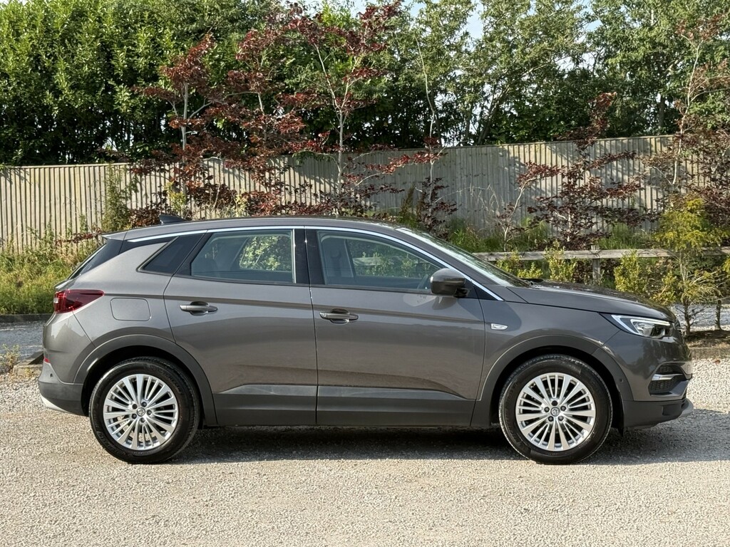 Vauxhall Grandland X 1.5 Turbo D Business Edition Nav Grey #2