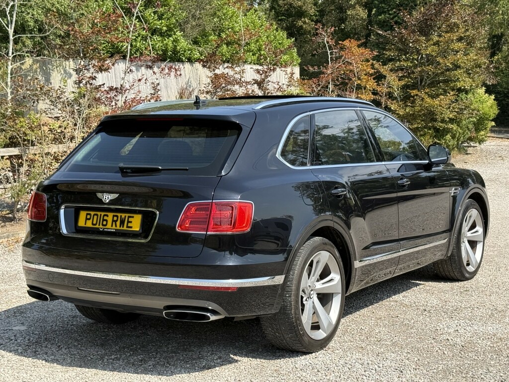 Bentley Bentayga Suv 2015 - 2020 Black #3