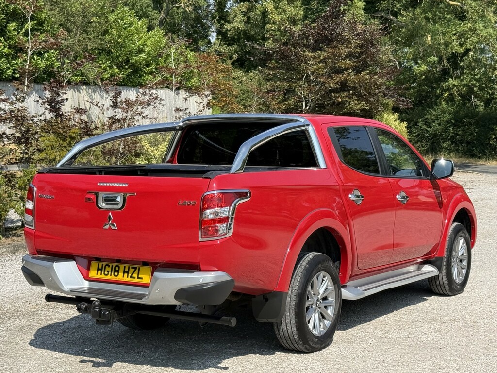Mitsubishi L200 2.4 Di-d Dc Barbarian Red #3