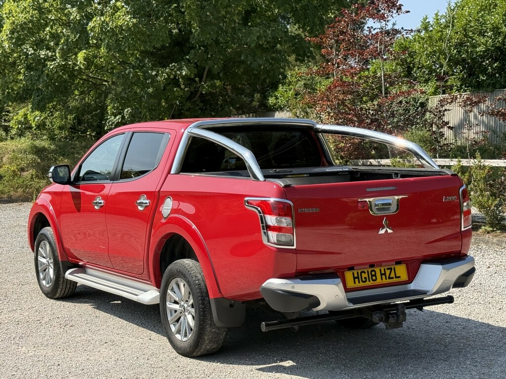 Mitsubishi L200 2.4 Di-d Dc Barbarian Red #6