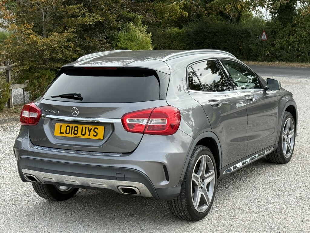 Mercedes-Benz GLA Class 1.6 Gla200 Amg Line Grey #2