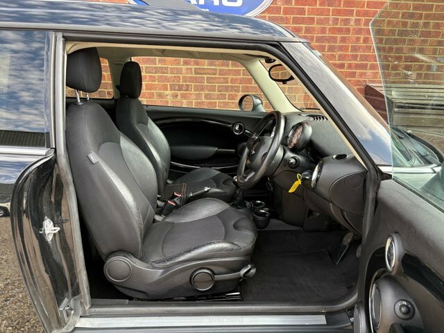 Mini Clubman 2.0 Cooper D 12 Services Climate P Brown #35