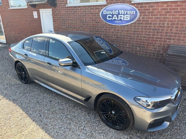 BMW 5 Series 2.0 530E 9.2Kwh M Blue
