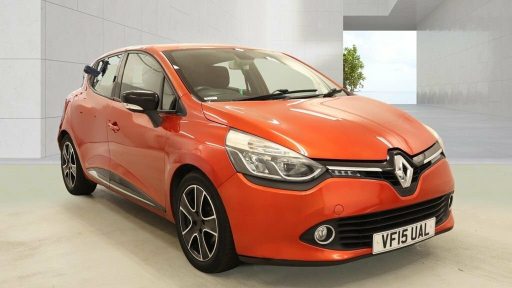 Renault Clio 1.5L Dynamique Medianav Red