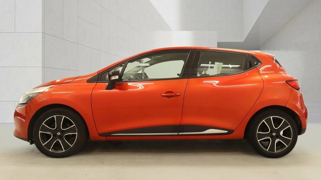 Renault Clio 1.5L Dynamique Medianav Red #6