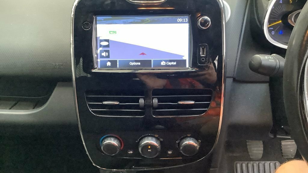 Renault Clio Dynamique S Medianav Energy Tce Ss 5-Door White #13