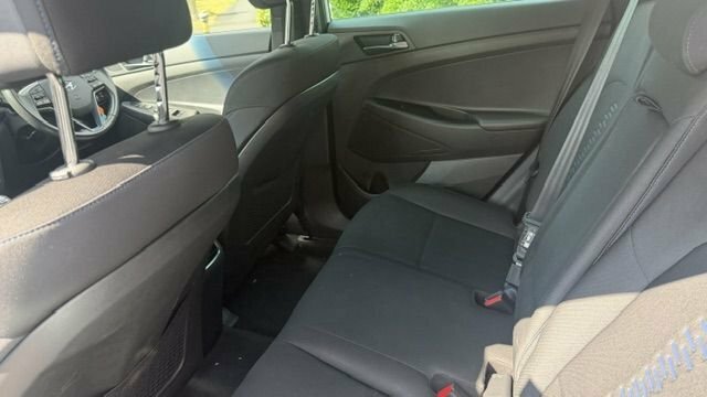 Hyundai Tucson 1.7L Go Se White #6