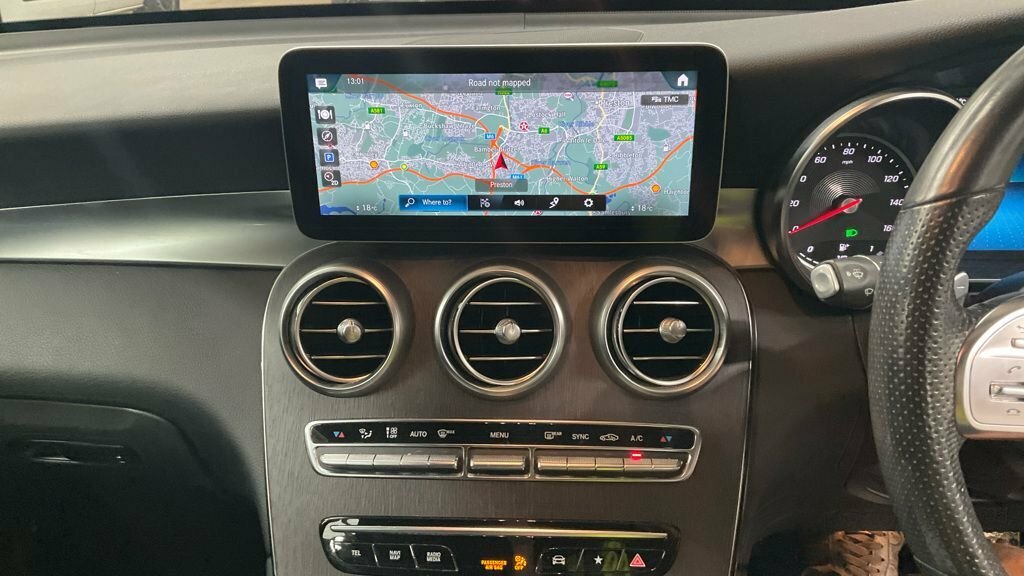 Mercedes-Benz GLC Class 2L Amg Line White #6