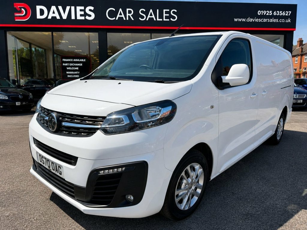 Vauxhall Vivaro 1.5L Sportive White #3