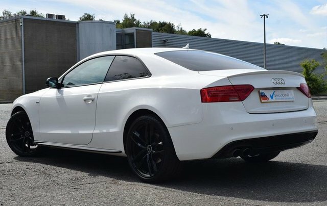 Audi A5 1.8 Tfsi Black Edition Black #6