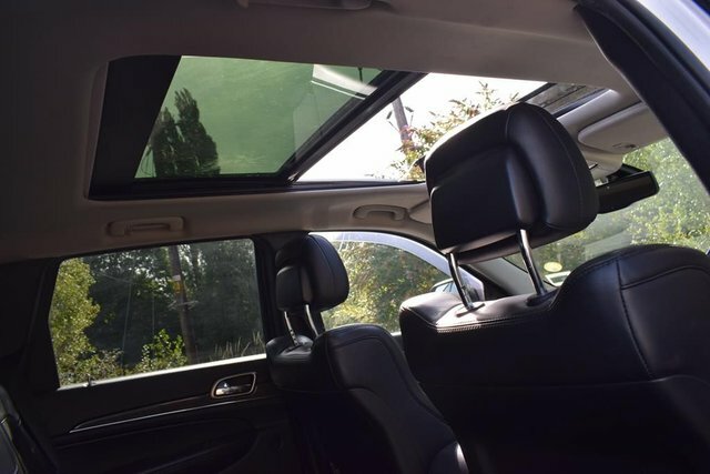 Jeep Grand Cherokee Grand Cherokee Overland Crd Black #22