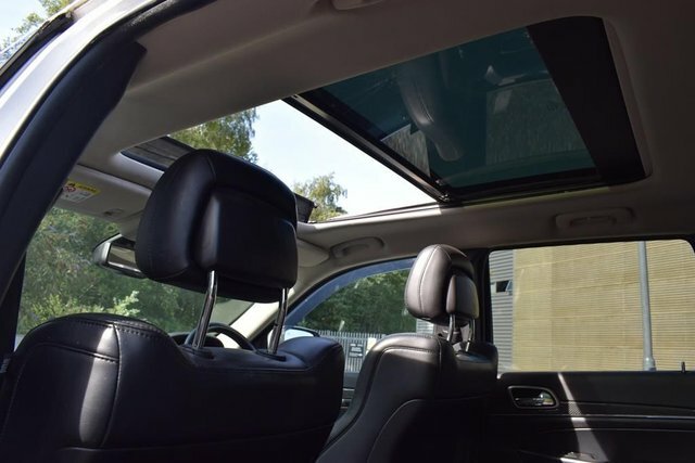 Jeep Grand Cherokee Grand Cherokee Overland Crd Black #20