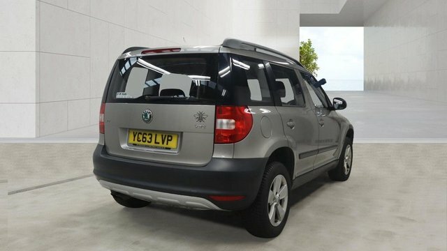 Skoda Yeti 2.0 Tdi S Suv Beige #3