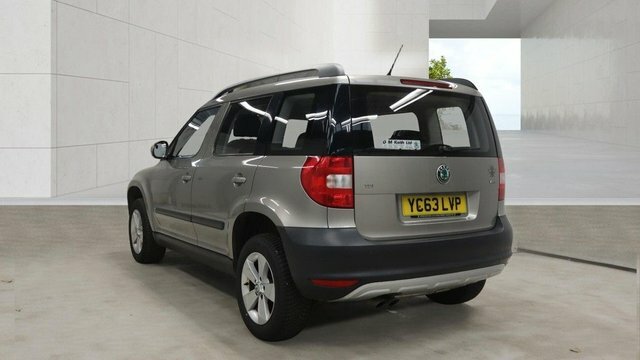 Skoda Yeti 2.0 Tdi S Suv Beige #4