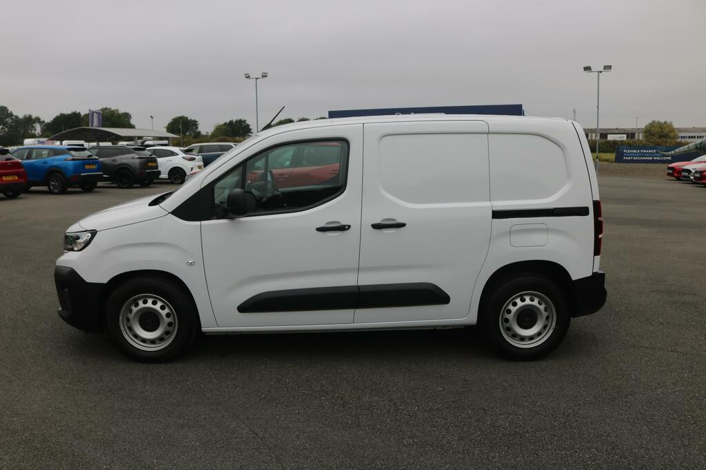 Peugeot E-Partner 800 52Kwh Professional Standard Panel Van Elec White #4