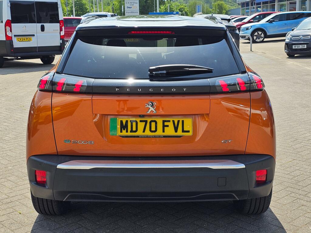 Peugeot e-2008 50Kwh Gt Premium Suv 136 Ps Orange #5