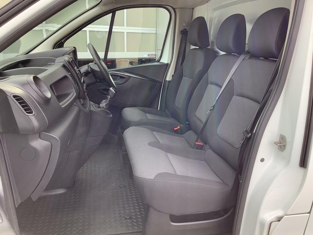Renault Trafic Energy 30 Business Panel Van 2.0L Dci 145 P White #4