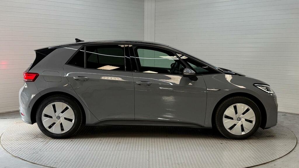 Volkswagen ID.3 Pro 58Kwh Life Hatchback 145 Ps Grey #11