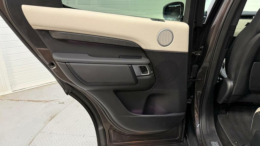 Land Rover Discovery 3.0 P360 Metropolitan Edition Silver #56