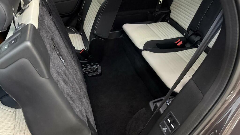 Land Rover Discovery 3.0 P360 Metropolitan Edition Silver #58
