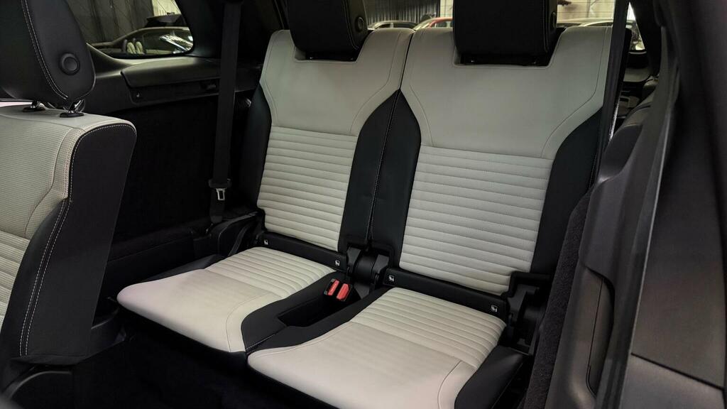Land Rover Discovery 3.0 P360 Metropolitan Edition Silver #57