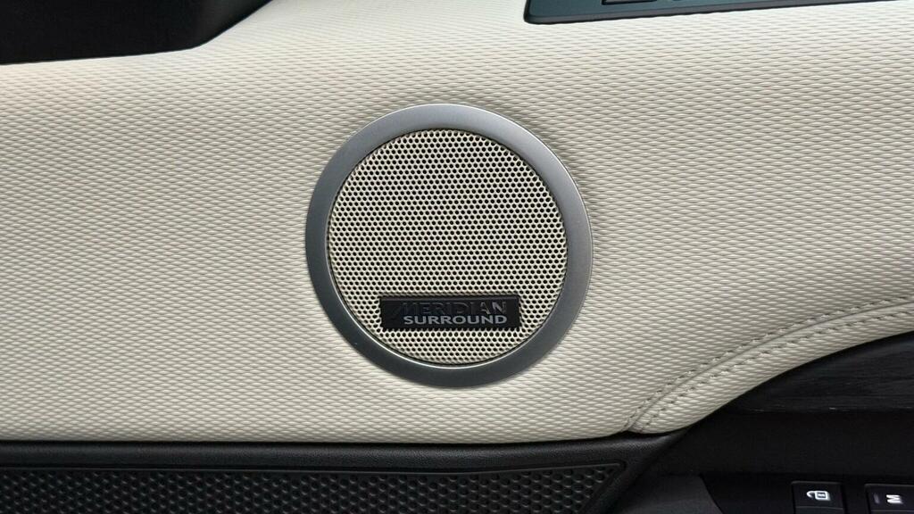 Land Rover Discovery 3.0 P360 Metropolitan Edition Silver #26