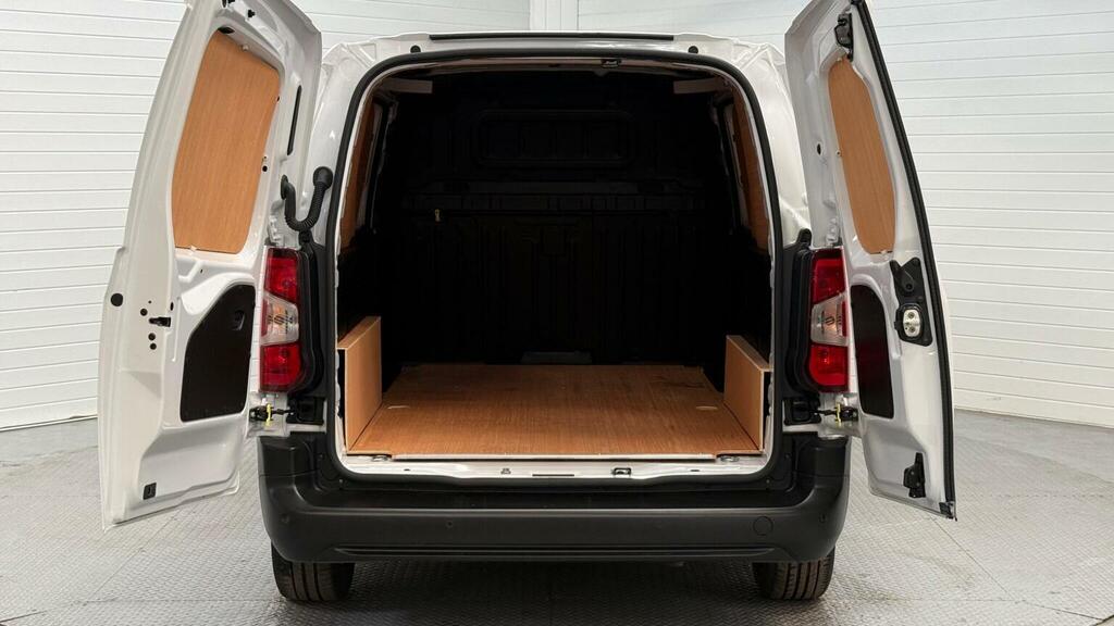 Peugeot Partner 1.5 Bluehdi 950 Professional Long Panel Van Lwb Eu White #2