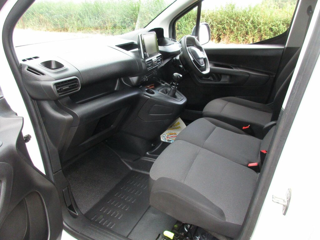 Peugeot Partner Hdi 100Ps 1000 Professional Premium Euro 6 With White #7