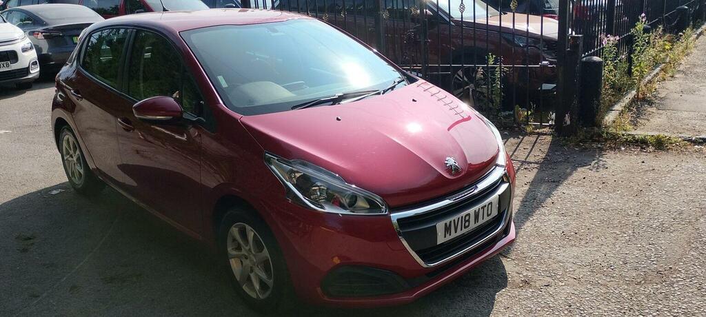 Peugeot 208 1.2 Puretech Active Etg Euro 6 Ss MV18WTO Red
