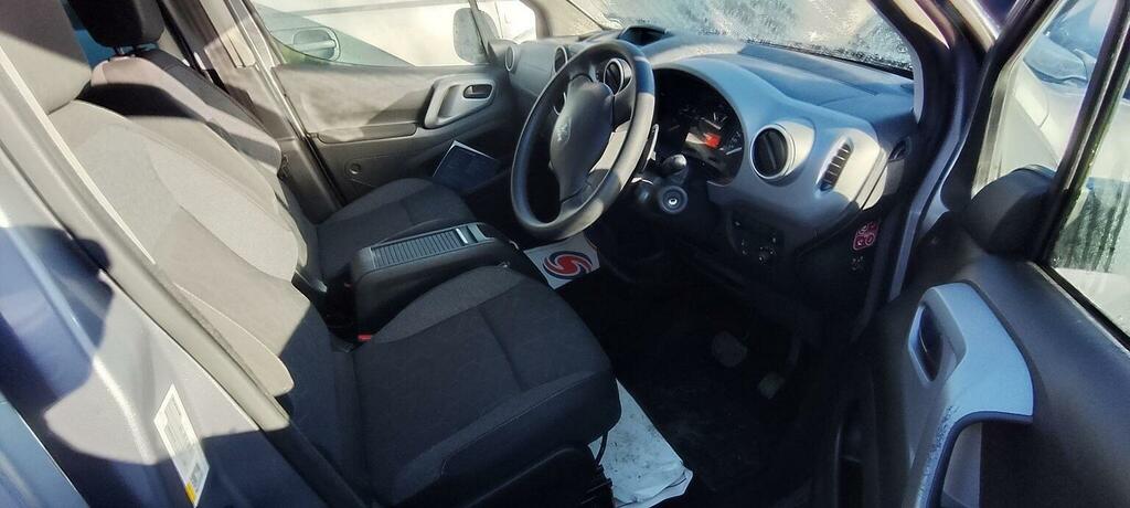 Hyundai I800 Mpv 2.5 Crdi Se Nav Euro 6 201919 Grey #11