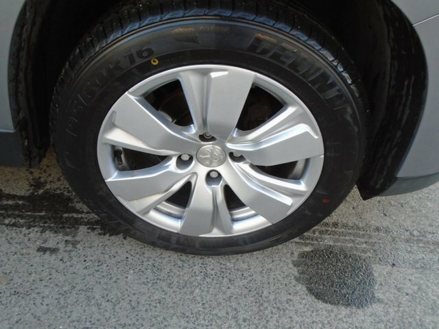 Peugeot 2008 1.2 Ss Allure 82 Bhp Grey #6