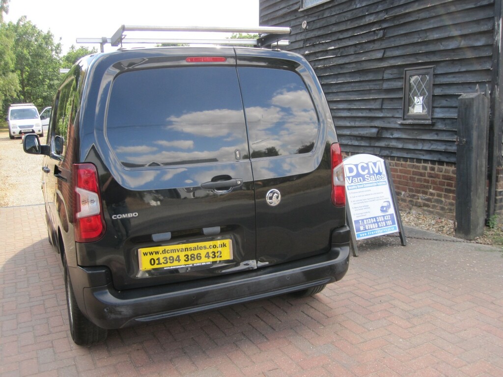 Vauxhall Combo 1.6 Turbo D 2000 Edition 2019 Black #4