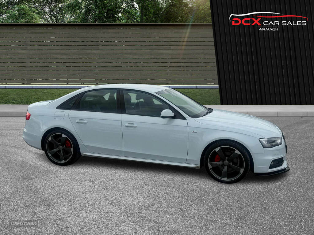 Audi A4 2.0 Tdi 150 Black Edition White #3