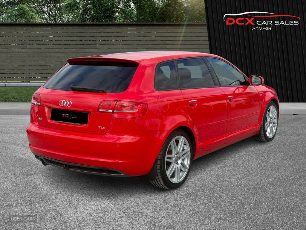 Audi A3 2.0 Tdi S Line Start Stop Red #4