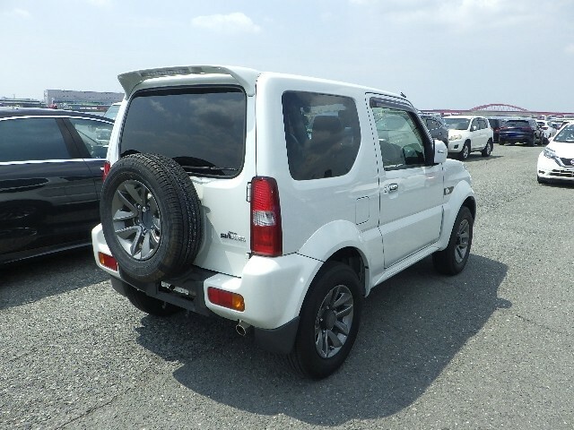Suzuki Jimny Suv 1.3 L Land Adventure - Rust Free 201515 White #2