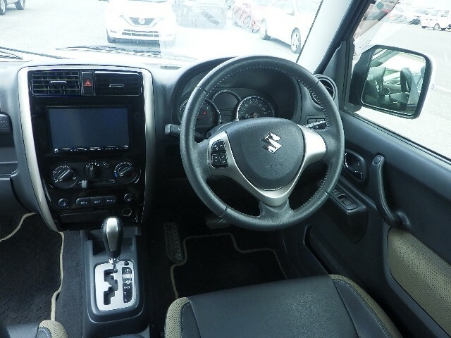 Suzuki Jimny Suv 1.3 L Land Adventure - Rust Free 201515 White #5
