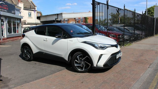 Toyota C-Hr Vvt-h Dynamic Suv White