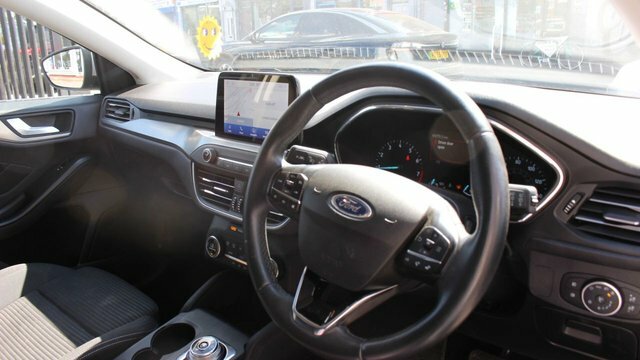 Ford Focus Ecoboost Titanium Hatchback Silver #3