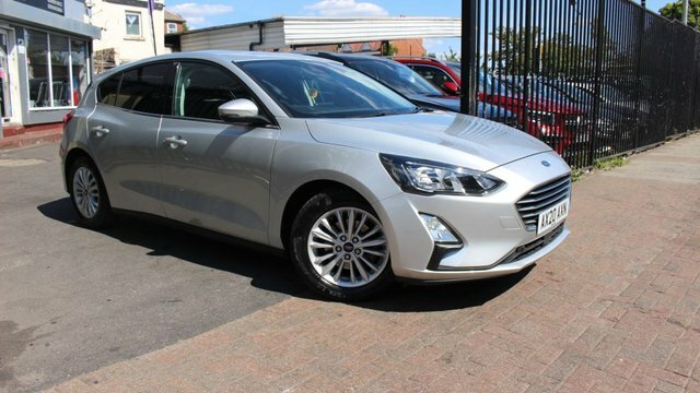 Ford Focus Ecoboost Titanium Hatchback Silver