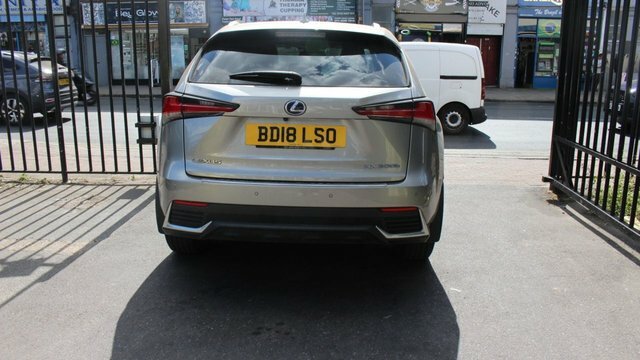 Lexus NX 300H Luxury Suv Silver #4