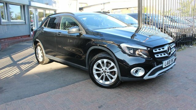 Mercedes-Benz GLA Class Gla200 Se Executive Suv Black #2